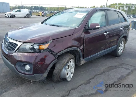 2013 Kia Sorento Lx z USA, uszkodzony, nr VIN 5XYKT3A14DG393820